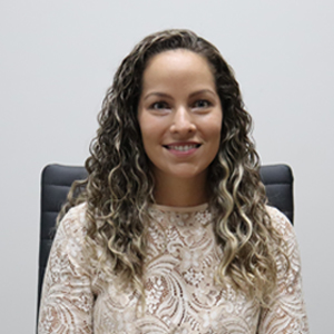 Foto da Dra. Thalita Azevedo Fracalossi